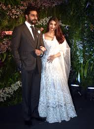 How old is kevin pietersen and when did he retire from cricket? Virat Anushka Welcome Bollywood To Glitzy Wedding Reception Desiblitz
