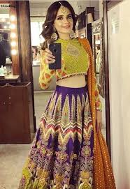 Latest Dress Designs In 2020 Pakistani Bridal Dresses Mehendi Outfits Indian Designer Outfits