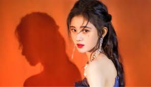 娱8嘴】明星遇上凡尔赛文学，鞠婧祎成大师，荣获“凡尔赛公主”称号_粉丝数39621_作品数21076-娱乐视频-免费在线观看-爱奇艺