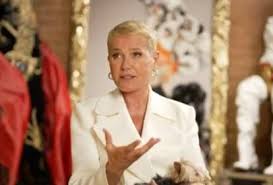 STJ retoma julgamento de Xuxa que pode mexer no custo das indenizações