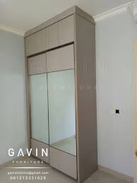 Lemari pakaian kayu jati sliding 2 pintu dan laci bawah model desain almari baju geser jepara minimalis modern dan klasik terbaru harga murah cocok anda miliki sebagai furniture kamar tidur dirumah anda yang menawan. Model Lemari Sliding Dibuat Dengan Model Minimalis 2 Pintu Yang Pada Bagian Pintu Terdapat Kaca Dengan Ukuran Yang Lebar Lemari Pakaian Lemari Pembuatan Lemari