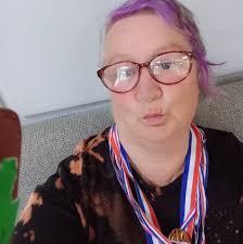 Am always thinking, wot am doing is right or wrong??? Conflict with myself  n Self blame,,, Avvin a shower,, getting worse,,, was 6 days, now  7/8/9,,,,,,,,and am getting dressed n going out