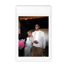 Hi all, I am new to the group! My fionce and I got engaged Sunday, 2.16 🥹. 