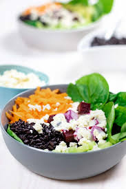 Salat Bowl Mit Schwarzem Reis Und Roter Beete Sugarfree Naturally Blog Fur Fructoseintoleranz Rezept Rezepte Gesund Schwarzer Reis Salat Bowl