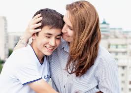 14 نصيحة لتنشئة مراهق سوي نفسيا.. أهمها المشاركة والدعم | مرأة | الجزيرة نت