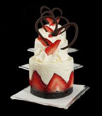 Torta Di Fragole E Crema Soffice Di Yogurt Yogurt Mousse Cake With Strawberries From La Mia Einfacher Nachtisch Asiatische Desserts Kuchen Und Torten