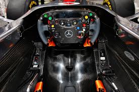 Hd wallpapers and background images. Oboi Dlya Telefona Rul Bolid Formula 1 Formula Mercedes Mclaren