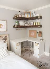 Contrast your white built in desk with dark wooden floors while connecting the two with beige walls. 15 Diy Desk Plans For Your Home Office How To Make An Easy Desk