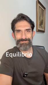 Recuerda esta palabra clave… “EQUILIBRIO”. , Acá está el secreto. Saber que  hay una manera de hacer bien las cosas y equilibrar con cosas que nos  provocan placer es válido. Pero pensar que debemos ...
