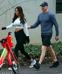 And fans of the collingwood great would be … nathan buckley's girlfriend alex pike escapes covid lockdown. M Yz9bniqyiz M