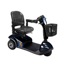 Acheter un scooter électrique permet de faire des économies d'essence et de bénéficier de subventions. Achat Invacare Leo Scooter Electrique 3 Roues