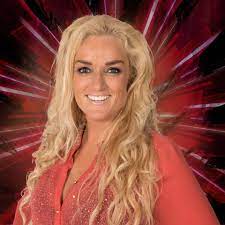 The voice of holland is elke vrijdag om 20:30 uur te. Sieneke Peeters Ik Zit Al Klaar Voor De Eerste Liveshow Van The Voice Of Holland Waar Mijn Vriendinnetje Samantha Steenwijk In Zit Stemmen Jullie Vanavond Mee Op Samantha Download Gratis De