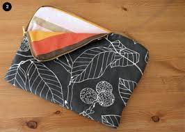 20 Awesome Diy Laptop And Ipad Sleeves And Case Projects Diy Laptop Case Diy Laptop Diy Leather Laptop Case
