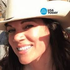 Olivia Fox's Instagram, Twitter & Facebook