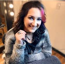 Sara The Esthi-gician