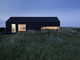 stealth barn by carl turner architects maison rurale maisons dans une grange maison bois