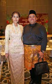 See more of puan cahaya norhaini sulaiman on facebook. Puan Sri Rohana Sulaiman Univ Of Kent Llb Solicitor With Skrine Co And Bank Negara Malaysia Exec Dir Bel Communications M Sdn Bhd 2 Y A M