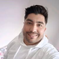 50+ perfiles de «Carlos Abella»