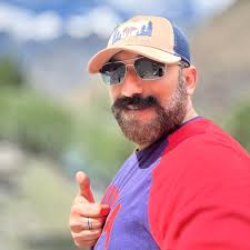 Sometimes the heart sees what is invisible to eye 💔