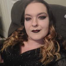 What attractions in Evansville offer free or discounted admission with a  food stamp card?