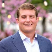 Brant Wells's Instagram, Twitter & Facebook