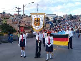 It has colonial villages (gracias, comayagua), ancient maya ruins (copan), natural parks (moskitia), and a pacific and caribbean coastline and the bay islands. Deutschlands Ruckzug Aus Honduras Was Das Ende Der Zusammenarbeit Bedeutet Blickpunkt Lateinamerika