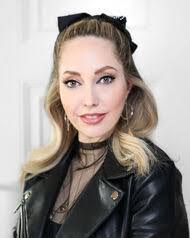 Sarah Lady's Instagram, Twitter & Facebook