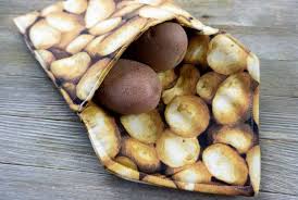 The bag is fully enclosed with an open slit for inserting the potato. Yv1xwsluhempgm
