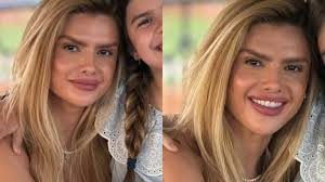 Nasce a irmã de Selena Gomez