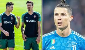 🏆 13 times european champions 🌍 fifa best club of the 20th century 📱 #realfootball | 🙌 #rmfans bit.ly/kb9_goals_. Cristiano Ronaldo Team Mate Backs Real Madrid Return He S Always Left The Door Open Football Sport Express Co Uk