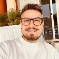 Barbara Onesti's Instagram, Twitter & Facebook