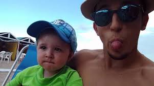 He currently has a starring role as lorenzo montero in an action series, hermanos & detectives. Rodrigo Noya Compartio Una Foto Con Su Hijo Y Estallo La Polemica Radio Mitre