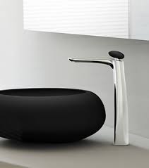Synergy di Fir Italia. La rubinetteria dal design organico con ...