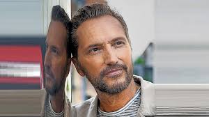 Freunde und Fans erinnern sich an verstorbenen Schlagersänger Matthias  Carras aus Biedenkopf