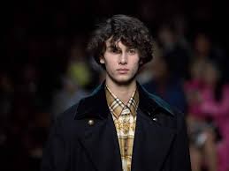 Resultado de imagen para imagenes de un chico principe