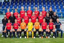 Aufsteigen durften die beiden quotientenstärksten teilnehmer (der sc eltersdorf und der fc pipinsried), wohingegen aus der regionalliga mit dem vfr garching lediglich ein team in die bayernliga absteigen musste. Cham Ii Startet Gegen Beide Aufstiegsanwarter Regiofussball Ch