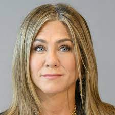 But she still can't jog. Jennifer Aniston S Daily Schedule A 16 Hour Fast And Celery Juice As A Treat Jennifer Aniston The Guardian
