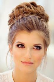 Stay Charming With Our Hairstyles For Weddings Lovehairstyles Com Hair Styles Homecoming Hairstyles Hairstyle