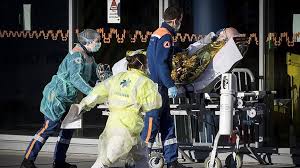 Madrid, la capitale d'espagne, est la région la plus touchée avec 32 cas, suivie de la catalogne (16), la communauté valencienne (15), l'andalousie (12), le pays basque (12), la cantabrie (10), les îles. Coronavirus Espagne Le Bilan Depasse Les 9000 Morts