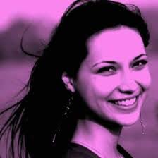 Ellyn Polay's Instagram, Twitter & Facebook