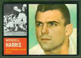1962 Topps Football Card #11: Wendell Harris rookie card