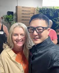 Yesterday was an incredible experience, sharing my floral passion with  everyone at the Teleflora show hosted by @billdorandallas ! I'm so grateful  for the beautiful flowers from Bill Doran—the quality was truly