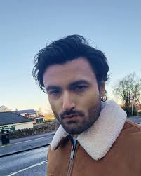 Kemon laglo "Jodi emon hoto"?? Jara jara dekhen ni. Oboshoi aapnader  nearest theaters e giye dekhe janan kemon laglo ebong book my show te  apnader review o janaben. ❤️ #jodiemonhoto #eskaymovies #18onscreen