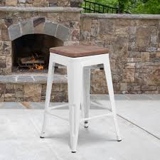 Traditional in style, these bar stools are ideal for the kitchen or bar area. 24 White Metal Counter Stool Ch 31320 24 Wh Wd Gg Restaurantfurniture4less Com
