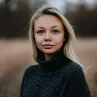 Hannah Catlin's Instagram, Twitter & Facebook