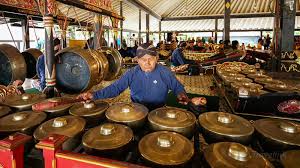 Walaupun ada beberapa musik tradisional yang dipakai untuk aktivitas beribadah suatu suku. Pengertian Ciri Ciri Dan Fungsi Musik Tradisional Beserta Contohnya Penaseo