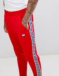 Pantalon gris clair bande latérale blanche. Pantalon De Jogging A Bande Sur Le Cote Nike Pour Homme En Coloris Rouge Lyst