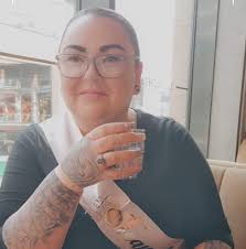 Hi! i'm looking to get hybrid lashes fitted in sometime soon, best place to  go? can travel if needs be💛