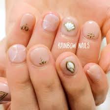 ナチュラルな夏ネイルもかわいい 90分やり放題5990rainbow Nails所属
