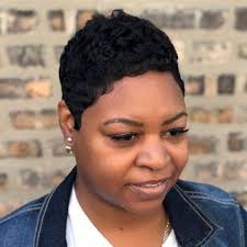 If your face is round, your short hair should cover your ears. 40 Short Hairstyles For Round Faces And Double Chins Babydoll Couture Glam